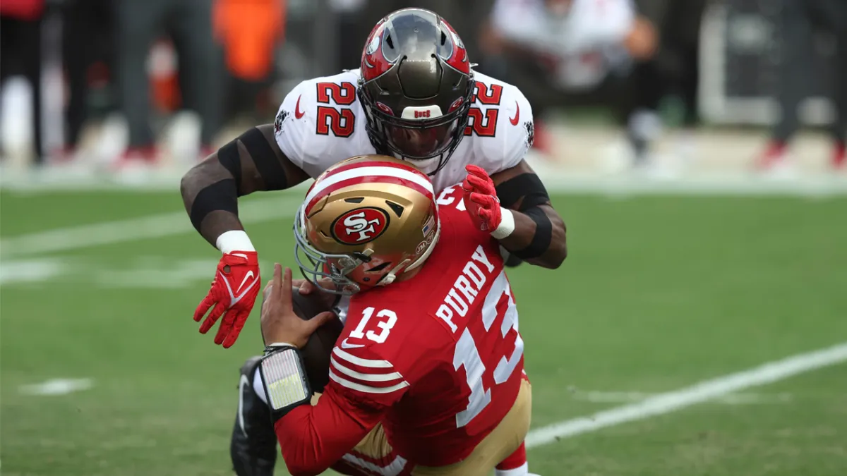 San Francisco 49ers quarterback Brock Purdy lobs alley-oop fade ball to  49ers wide receiver KeeSean Johnson for two-point conversion