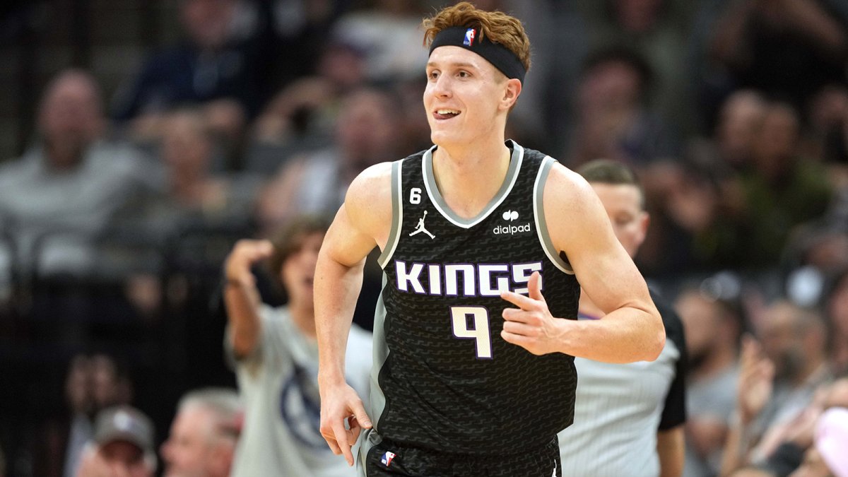 Here's What Kevin Huerter Tweeted After The Kings Won Their 6th