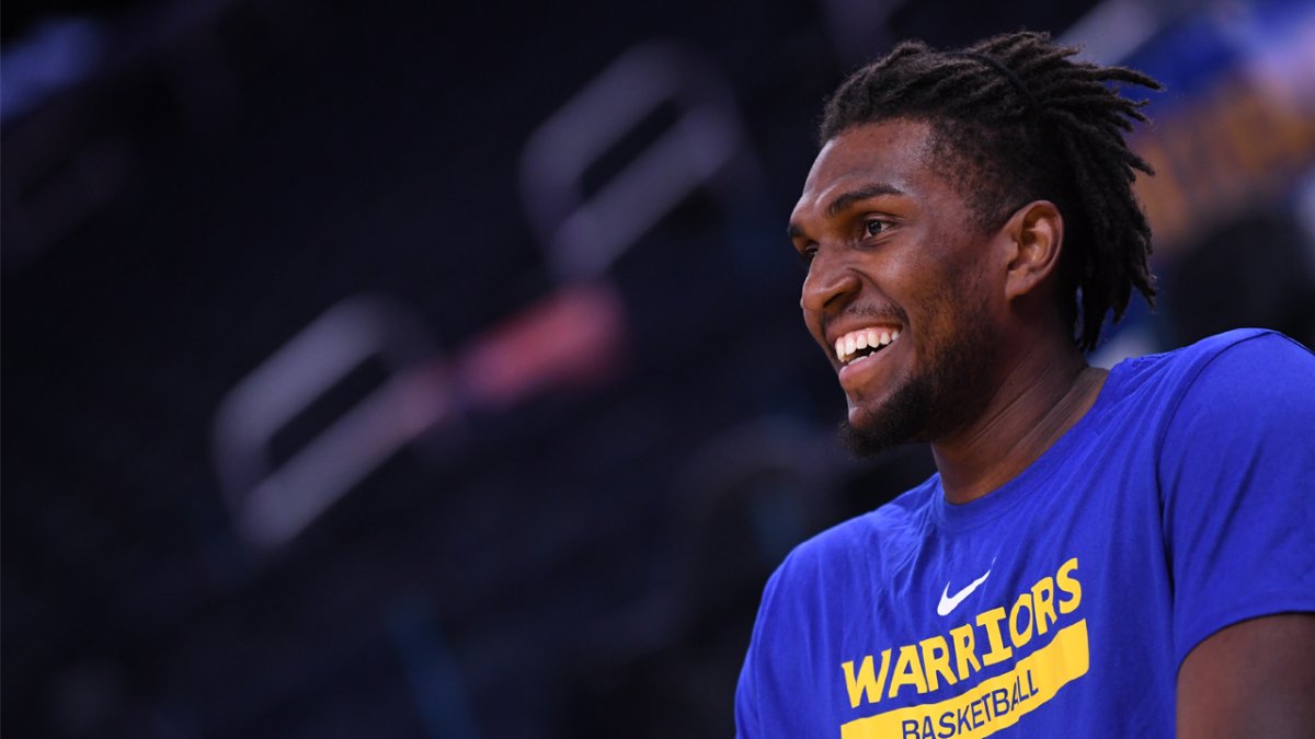 Kevon Looney beats Wilt Chamberlain, Bill Russell in one NBA playoff