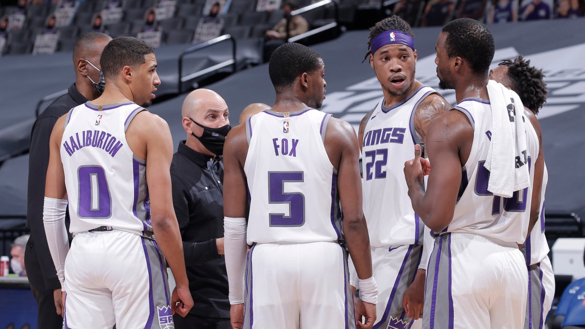 Five reasons why Kings’ closing lineup is dominating fourth quarters
