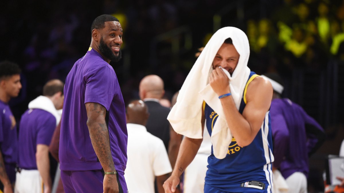Stephen Curry, LeBron James show basketball longevity in NBA playoffs