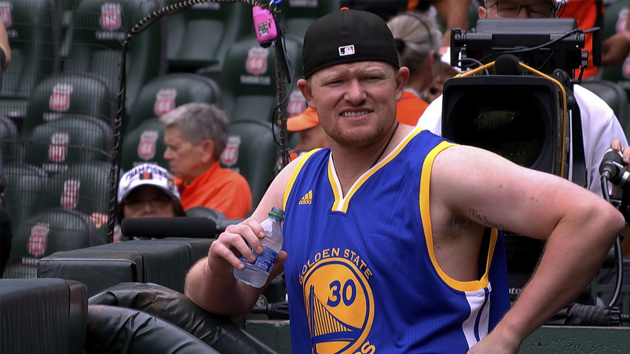 SF Giants News: Webb loses bet to Crawford, wears Warriors jersey to BP -  McCovey Chronicles