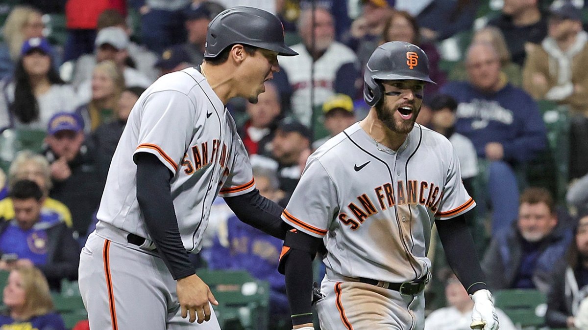 Giants rookie Luis Gonzalez reveals hilarious 'welcome to MLB' moment – NBC  Sports Bay Area & California