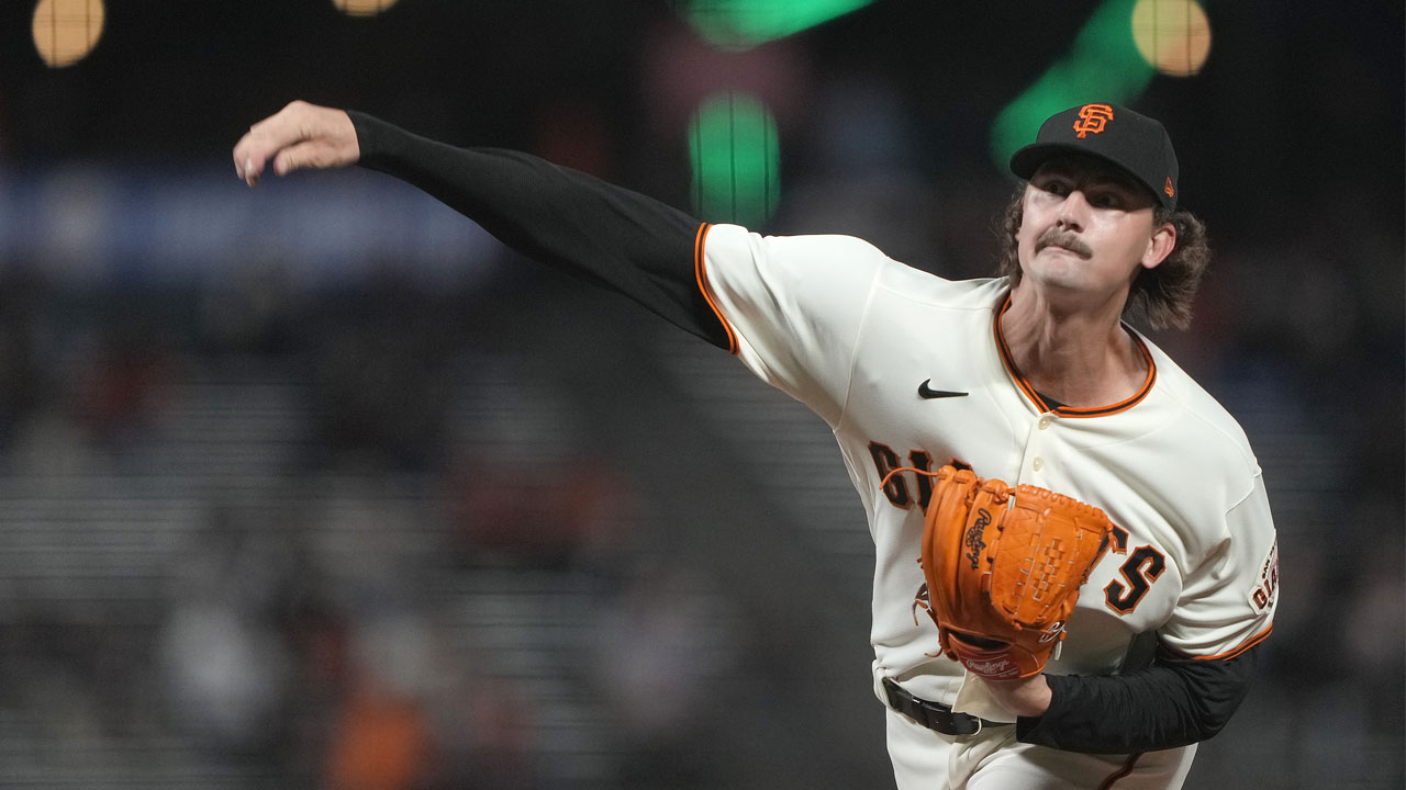 Fan Celebrates Divorce On The Jumbotron At San Francisco Giants Game