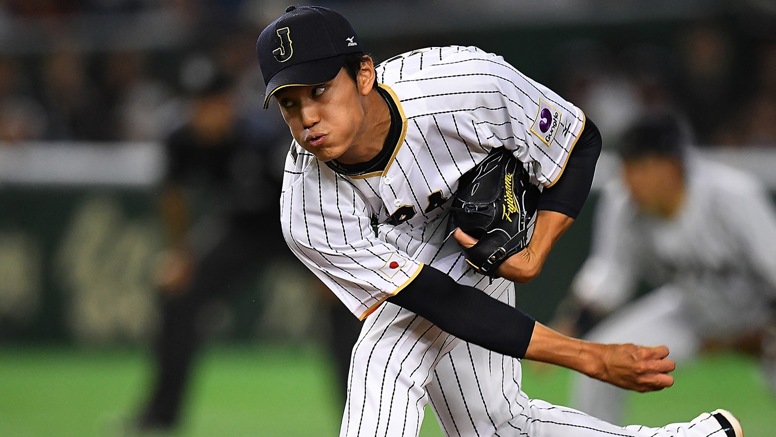 A's move to add Japanese pitcher Shintaro Fujinami for rotation role