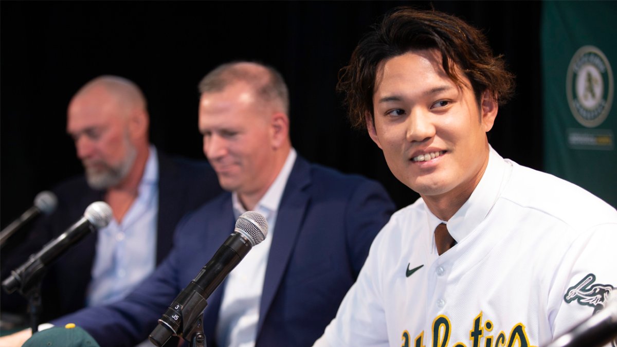 New A's pitcher Shintaro Fujinami impresses in first bullpen session