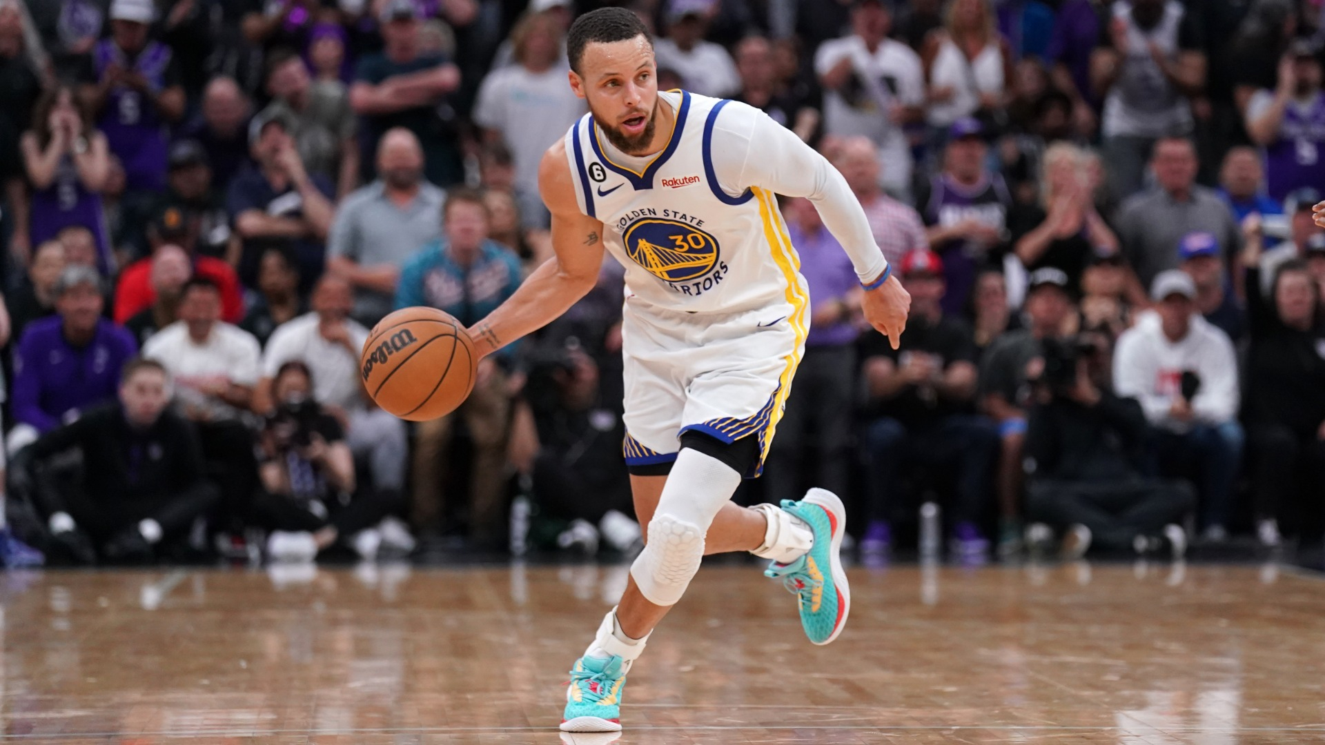 Steph Curry Reveals How Warriors Overcame Road Woes In Game 5 Win Vs Steph Curry Dribbling USATSI 