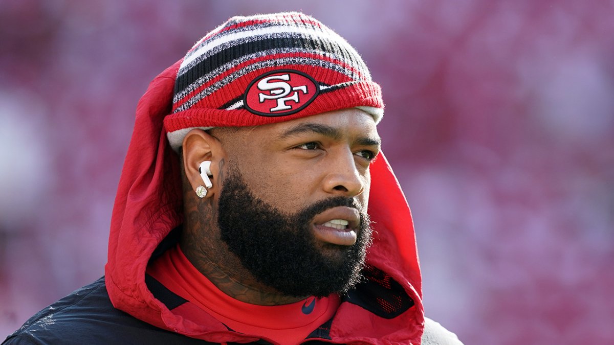 49ers OC Mike McDaniel: Trent Williams in motion is like 'a car is