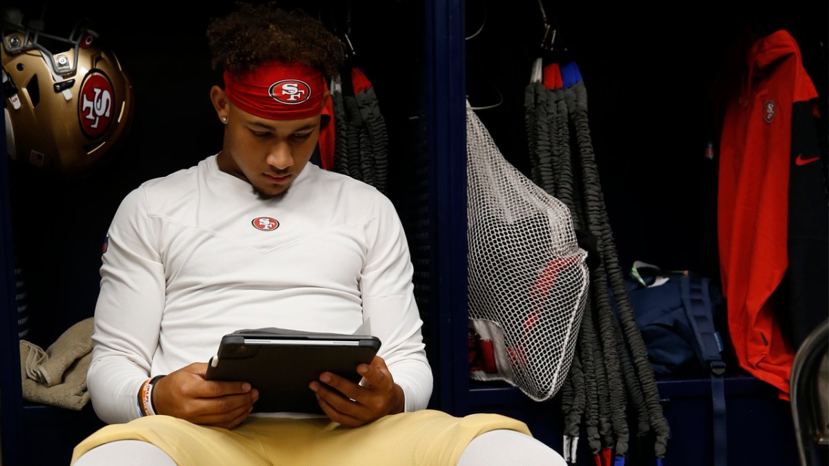 49ers' icon Steve Young fears Trey Lance is wasting rookie year