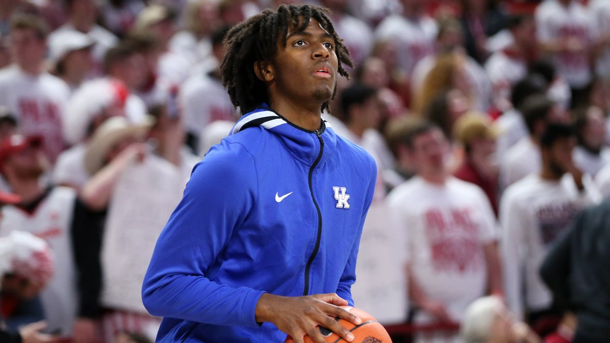 Tyrese Maxey declares for NBA Draft