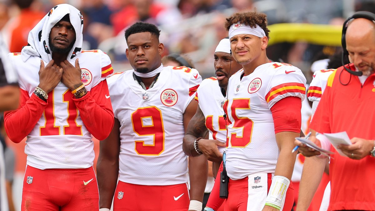 JuJu Smith-Schuster credits Call of Duty for Kansas City Chiefs' chemistry  in Week 7
