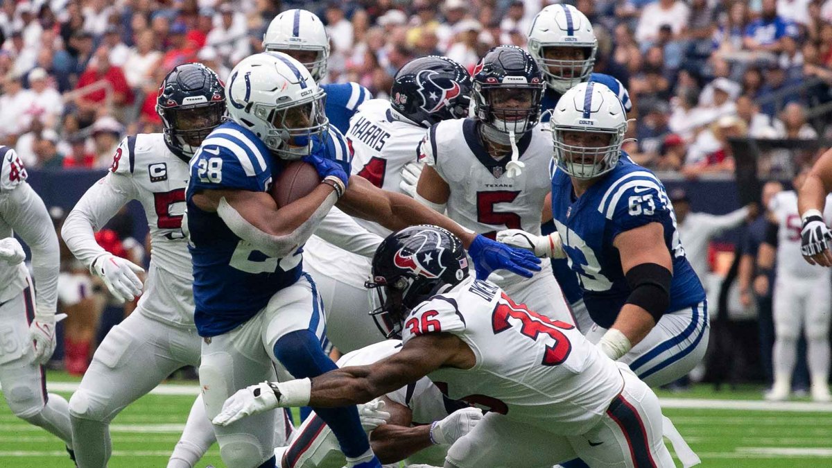 Indianapolis Colts dominate the Houston Texans in AFC Wild Card