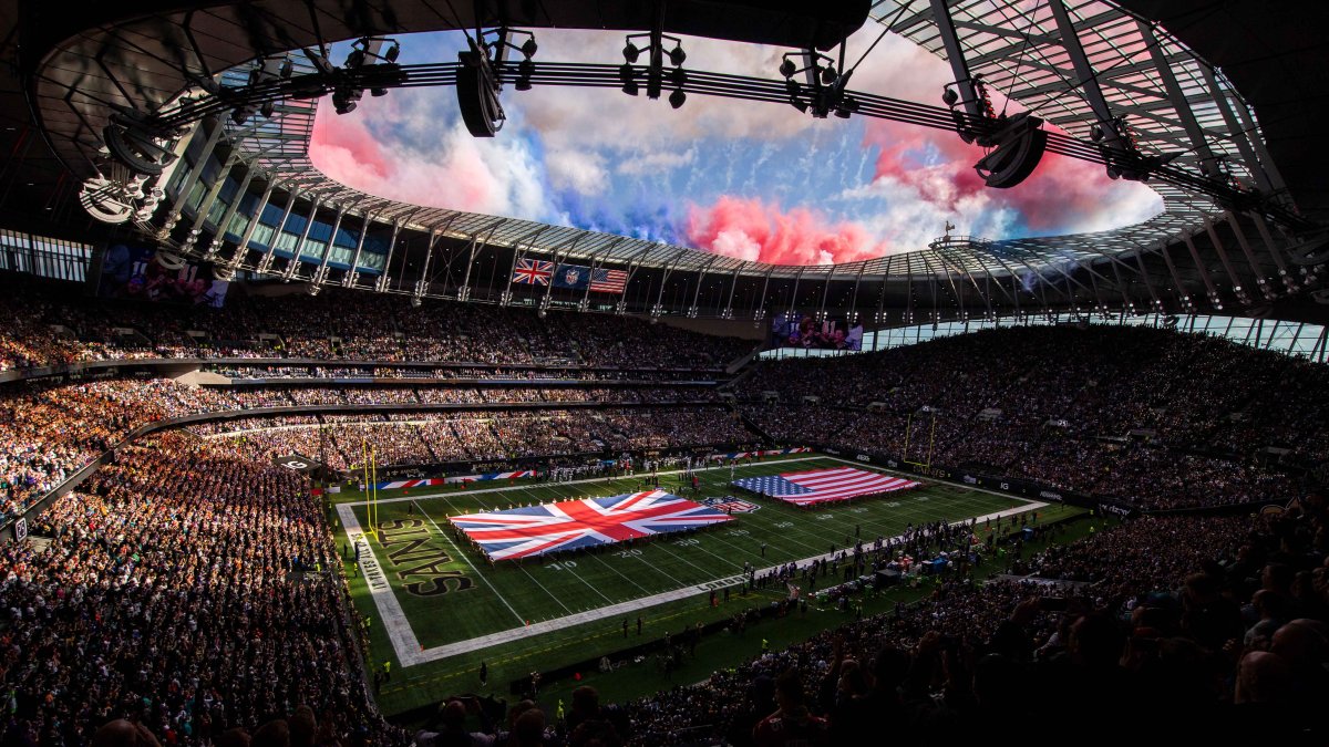 NFL London 2022 - Green Bay Packers v New York Giants - Five