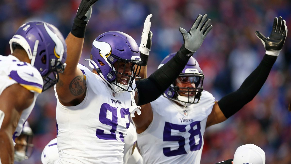 Vikings get critical Allen turnovers, stun Bills 33-30 in OT