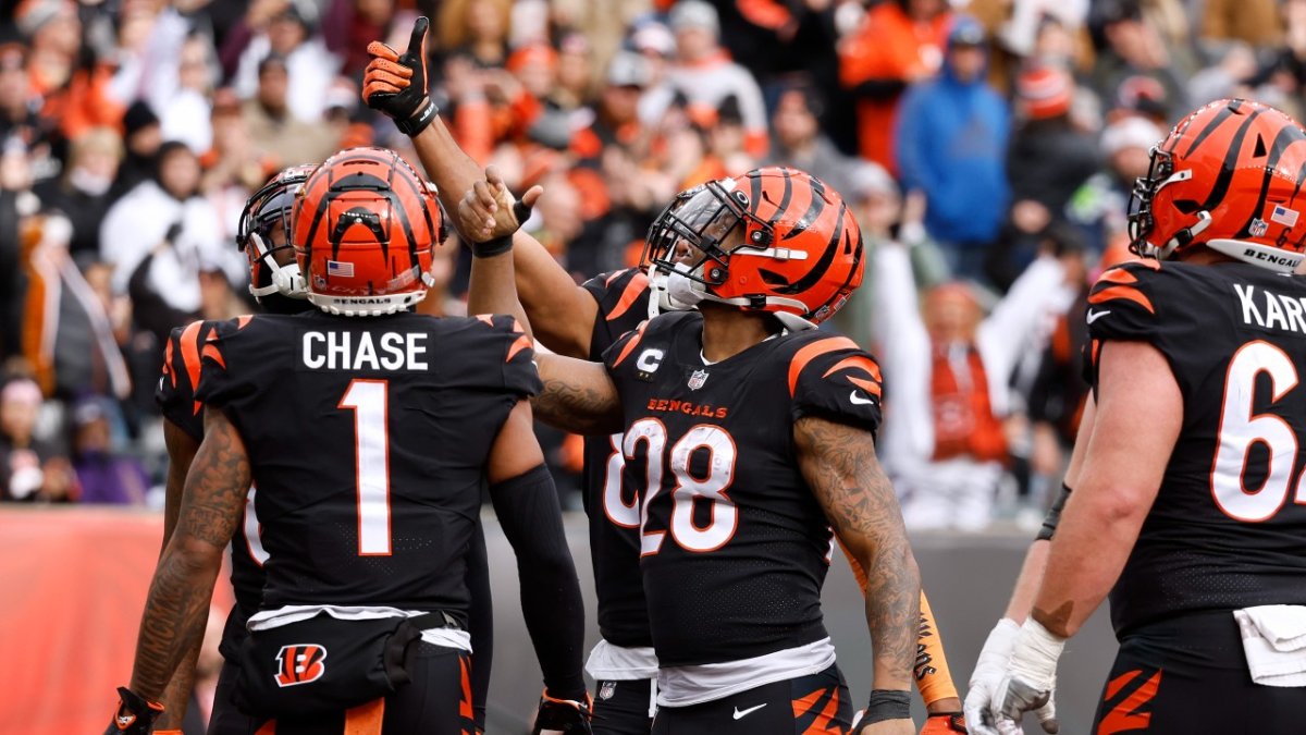 Bengals' Joe Mixon breaks out epic coin flip celebration vs. Ravens – NBC  Sports Bay Area & California