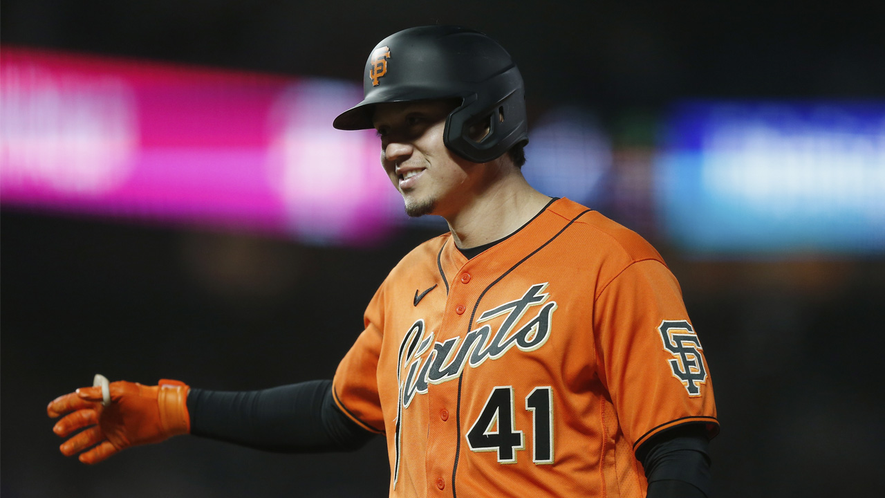 SF Giants extend Wilmer Flores - McCovey Chronicles