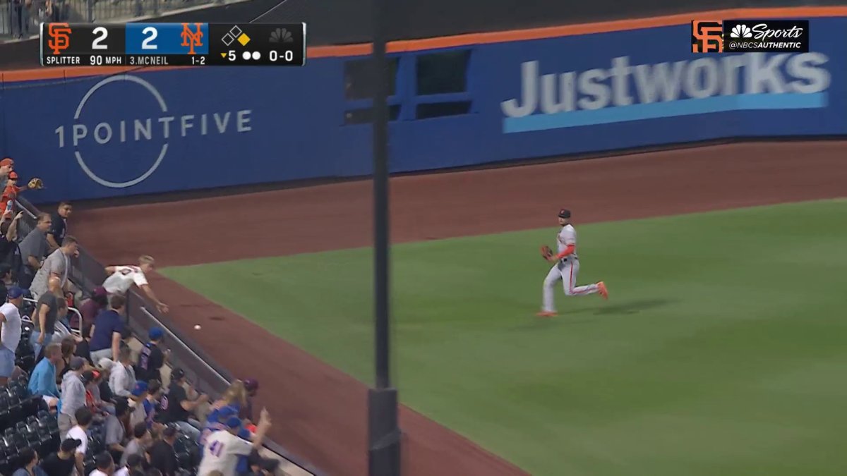 Mets Giants fan interference: Why were the Mets given a run