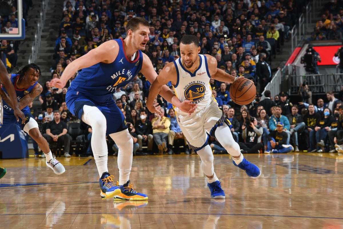 Chris Paul's bench unit carries, Steph Curry ices Warriors road win