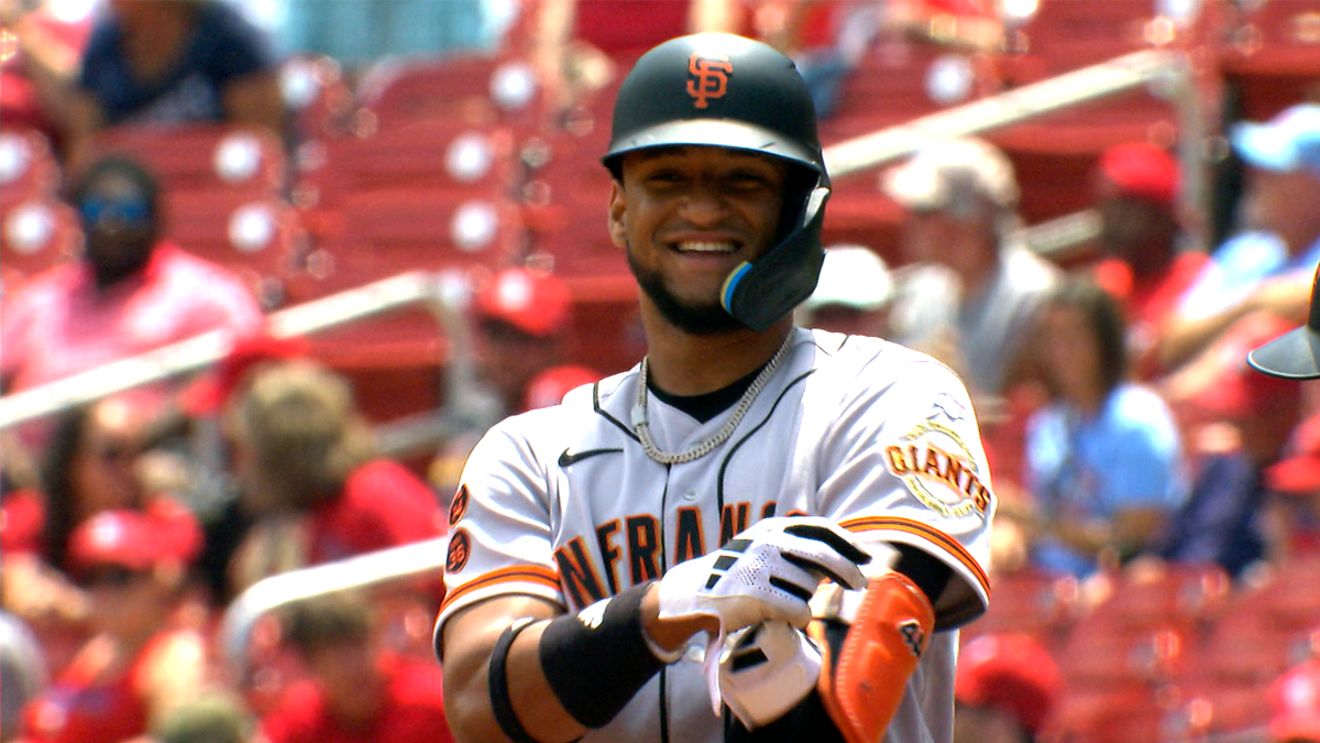 Giants’ Luis Matos singles in first MLB atbat, sparks tworun inning