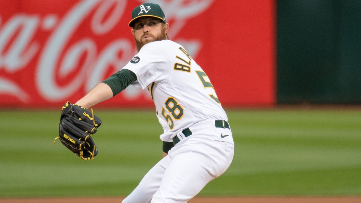 Paul Blackburn pitches Athletics to 2-1 victory over Yankees in