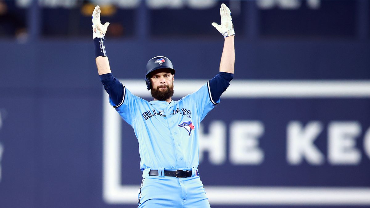 Brandon Belt receives MVP chants from Blue Jays teammates amid hot ...