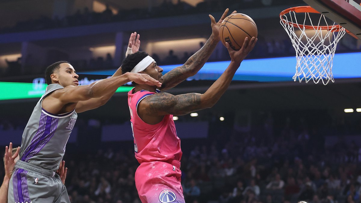 Report Kings unwilling to include Murray in Beal trade offer  Yahoo Sports