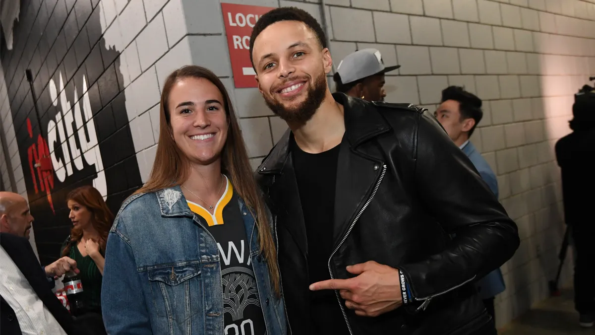 Sabrina Ionescu challenges Steph Curry to shootout after WNBA 3point