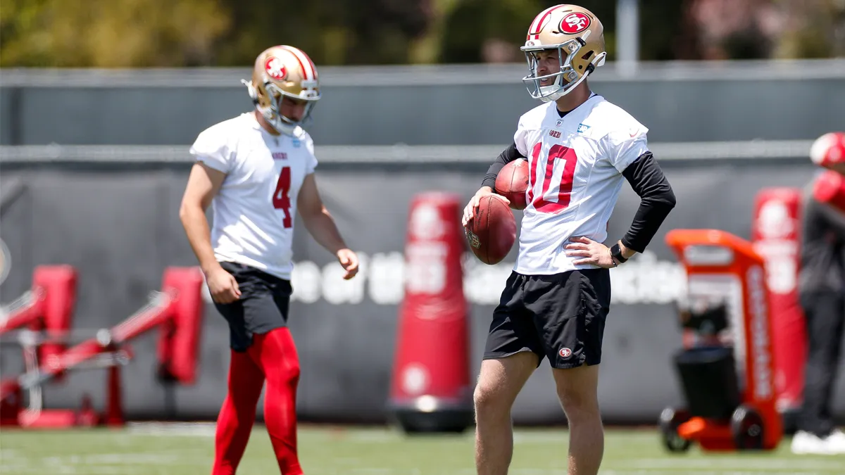 Tay Martin of the San Francisco 49ers completes a pass during a News  Photo - Getty Images