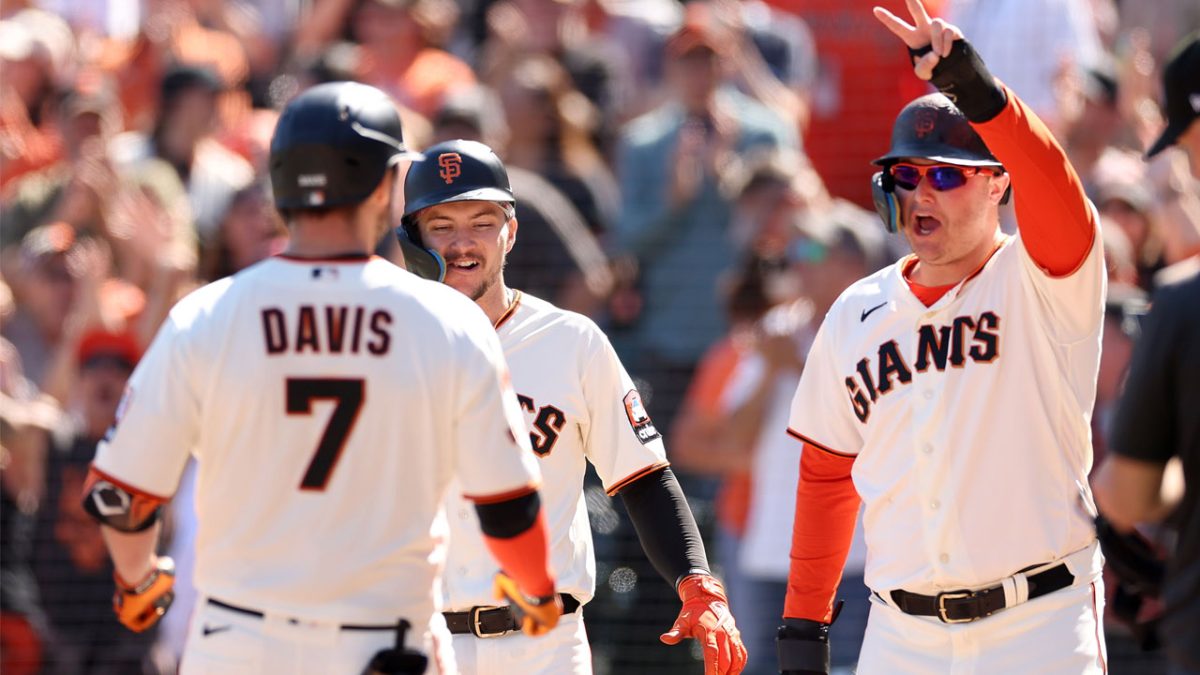 Giants complete 3-game sweep of Rockies behind rookie pitcher's 1st MLB win