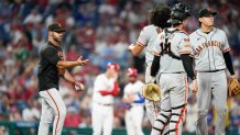 SF Giants' Brandon Crawford, Alex Wood eye return next week