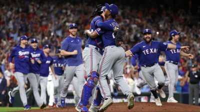 Texas Rangers' Bruce Bochy Calls Benches-Clearing Delay 'Crap