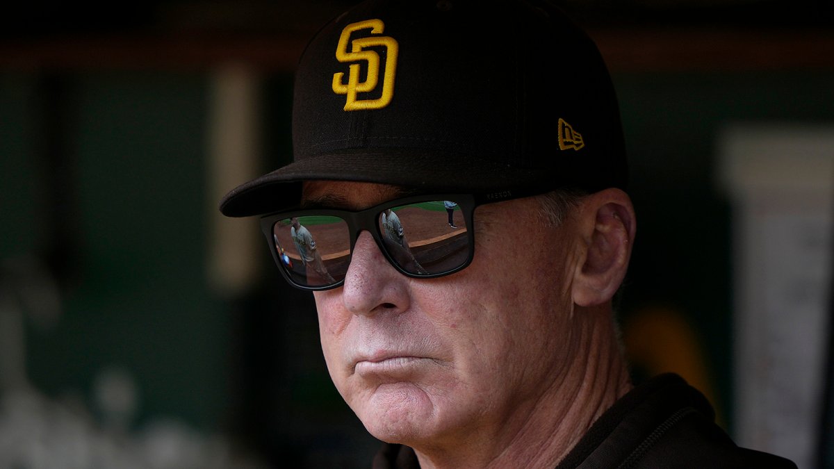 SF Giants reportedly interview Hallberg for open manager position