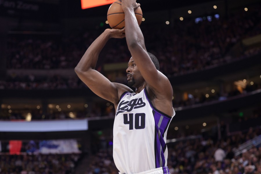 Harrison Barnes gracefully proves Kings contract worth in win over Jazz
