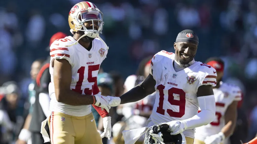 PHILADELPHIA, PA – SEPTEMBER 19: Jauan Jennings #15 and Deebo Samuel #19 of the San Francisco 49ers react after the game against the Philadelphia Eagles at Lincoln Financial Field on September 19, 2021 in Philadelphia, Pennsylvania. (Photo by Mitchell Leff/Getty Images)