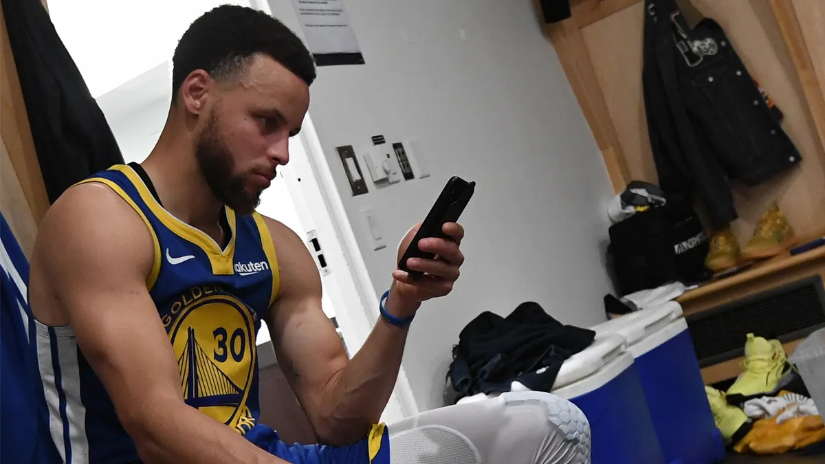 Steph Curry explains the science behind ‘Lock in!’ posts before Warriors games – NBC Sports Bay Area & California