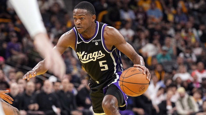 Nov 17, 2023; San Antonio, Texas, USA; Sacramento Kings guard De’Aaron Fox (5) looks to pass the ball during the second half against the San Antonio Spurs at Frost Bank Center. Mandatory Credit: Scott Wachter-USA TODAY Sports