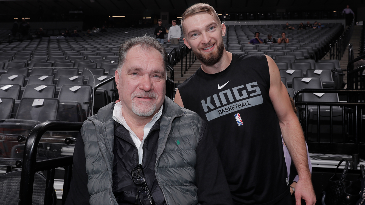 Domantas Sabonis Changes To Kings Jersey No. 11, Honors Father Arvydas ...