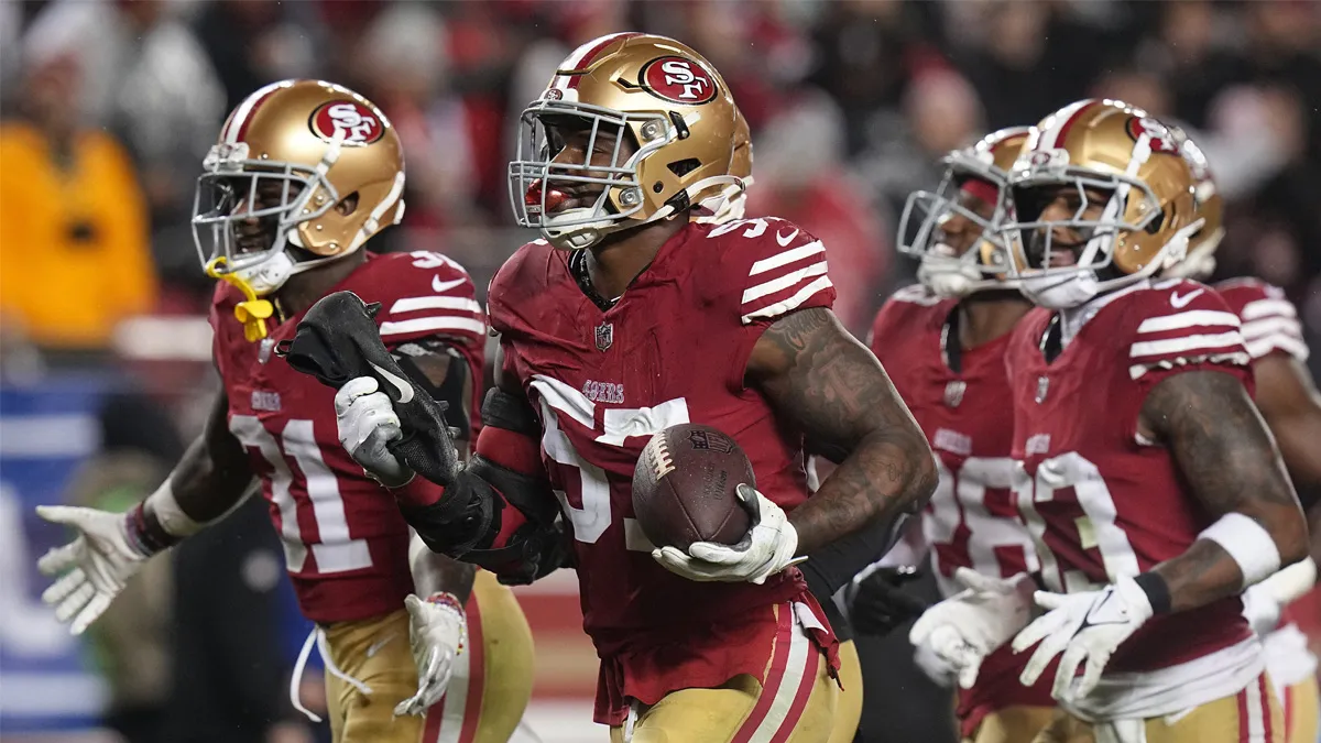 Watch 49ers’ Dre Greenlaw amazingly predict gamesealing pick vs