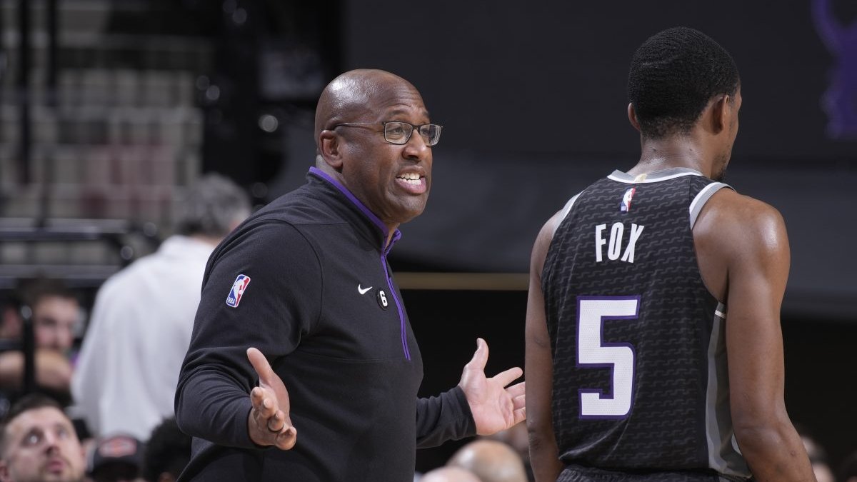 Mike Brown stresses must-win mentality as Kings bounce back vs. Lakers ...