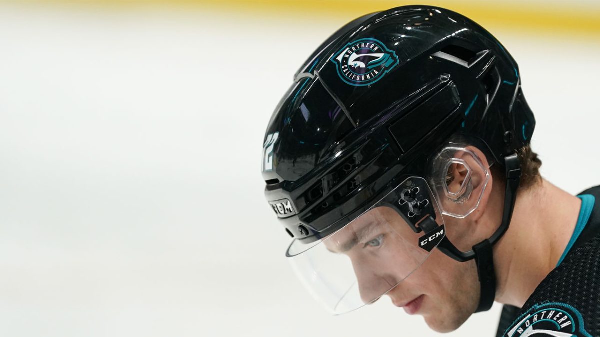 San Jose Sharks Trying to Move Alex Barabanov
