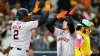 Chapman fittingly leads way in BoMel's first win as Giants manager