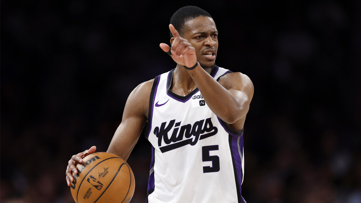 NBA rumors: De'Aaron Fox bypassing three-year Kings contract