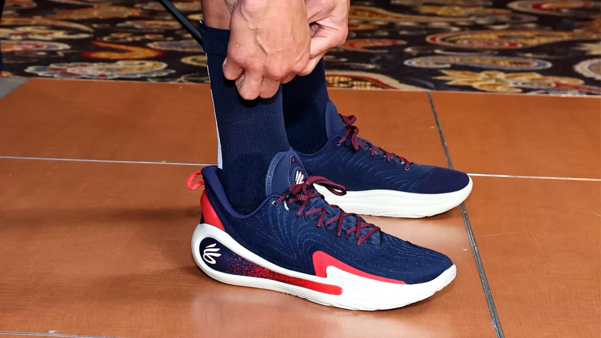 Steph Curry debuts Team USA Curry 12s featuring perfect inscription ...