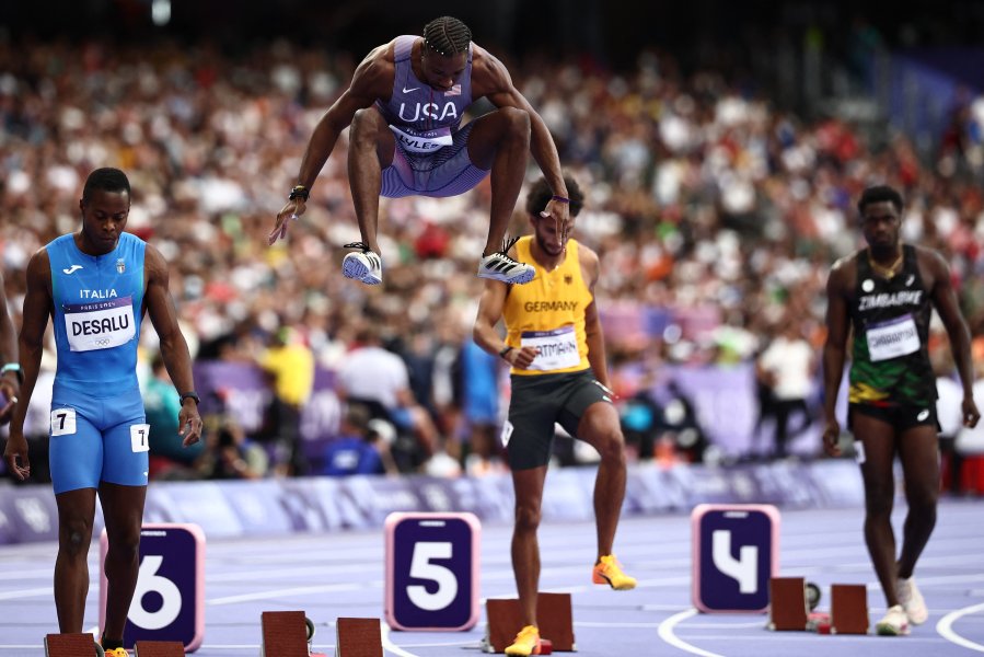 Noah Lyles prepares to compete