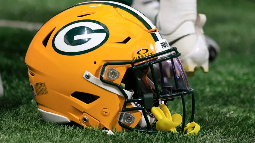 The Green Bay Packers are the one NFL team owned by its fans. Here’s how it works