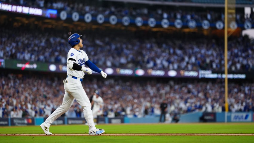 Division Series - San Diego Padres v. Los Angeles Dodgers - Game One