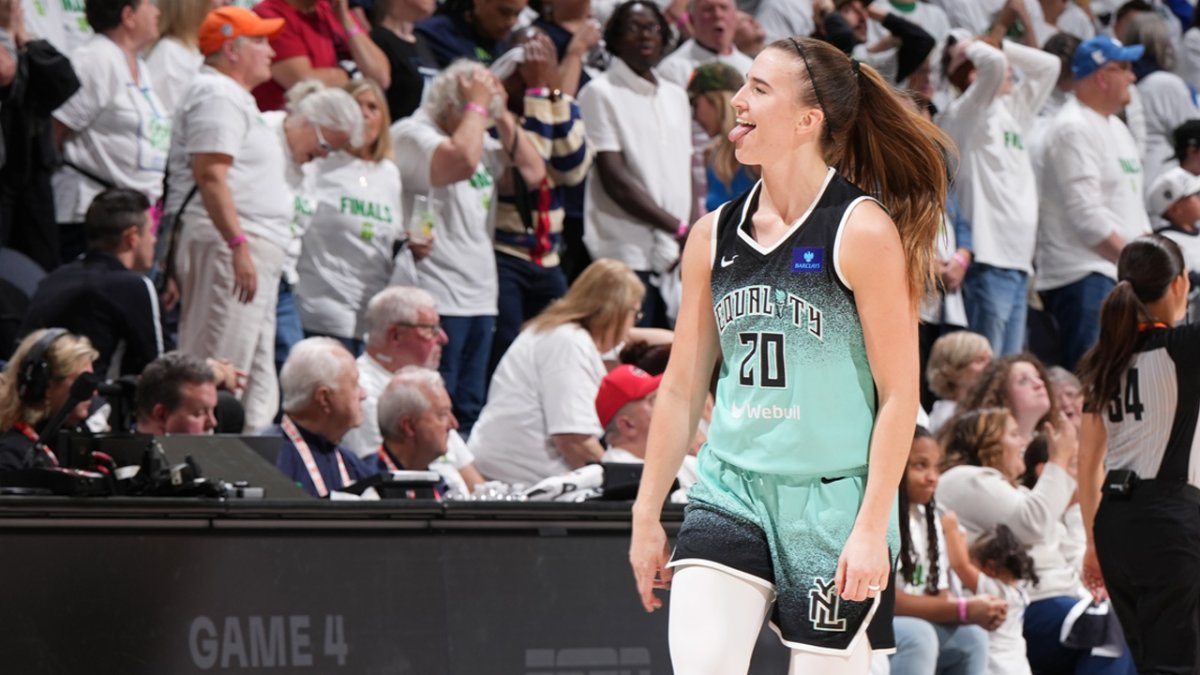 Steph Curry, NBA world react to incredible Sabrina Ionescu gamewinner