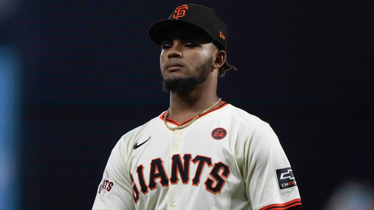 Source: Giants trade star closer Camilo Doval to Yankees at 2025 MLB  deadline