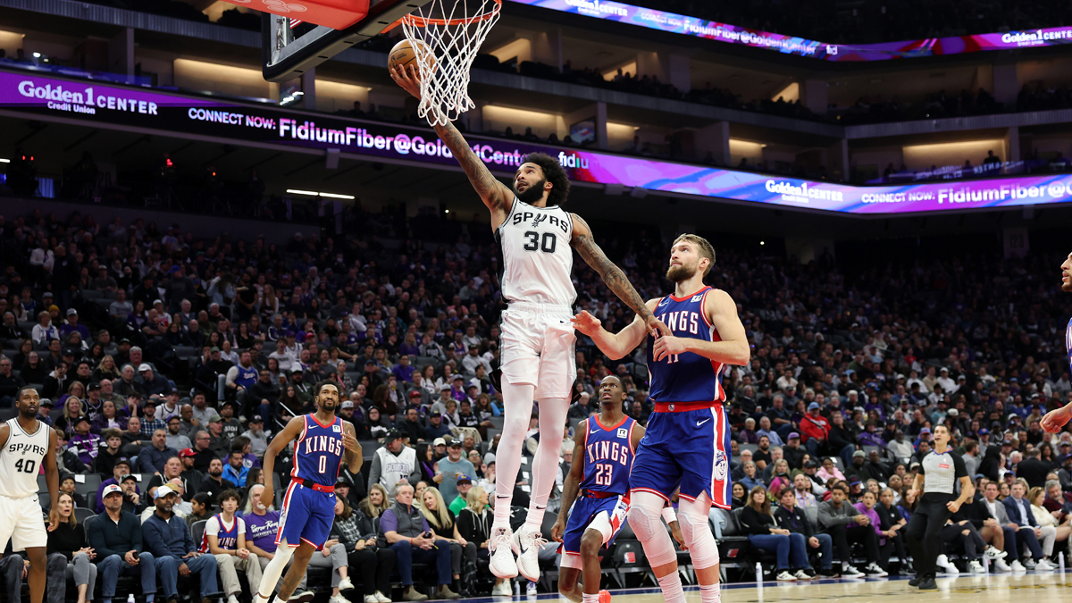 Kings observations: Domantas Sabonis’ big game wasted in loss to Spurs ...
