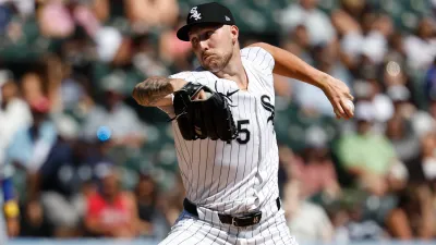 Report: Red Sox trading top prospects for White Sox ace Garrett Crochet